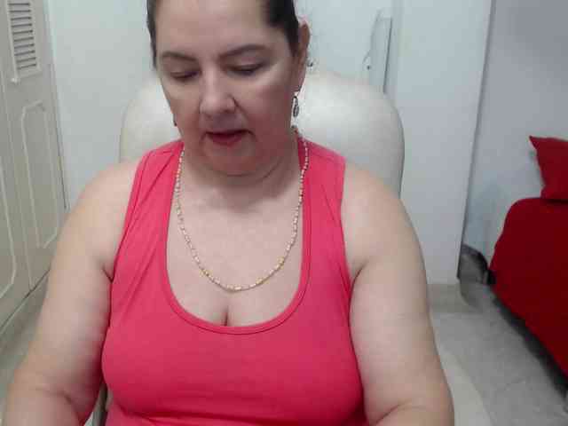 leonela-68 webcam