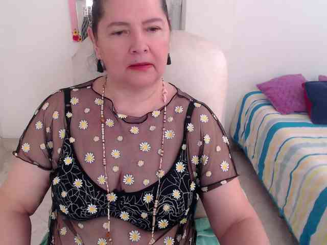 leonela-68 webcam
