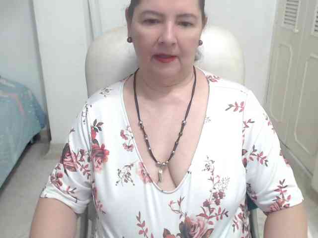 leonela-68 webcam