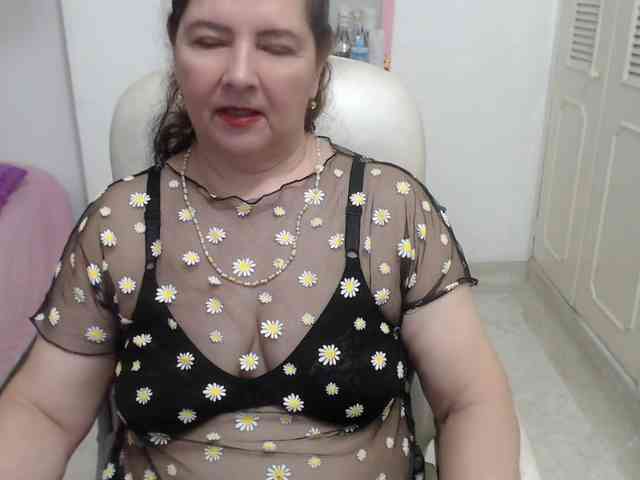 leonela-68 webcam