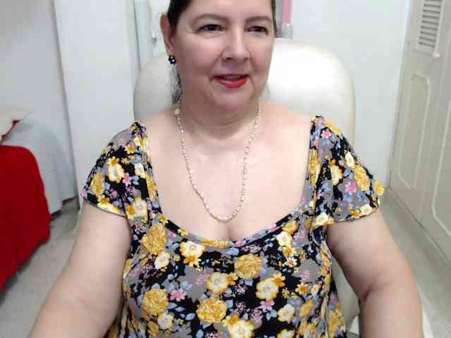 leonela-68