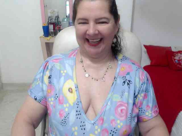 leonela-68 webcam