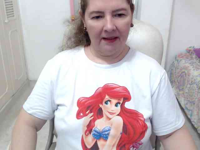 leonela-68 webcam