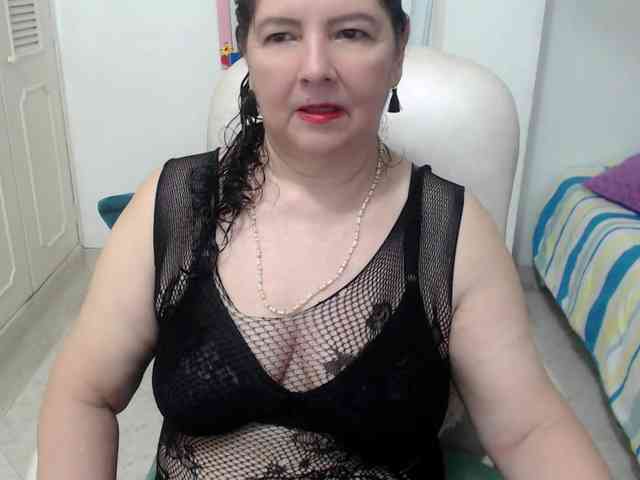 leonela-68 webcam