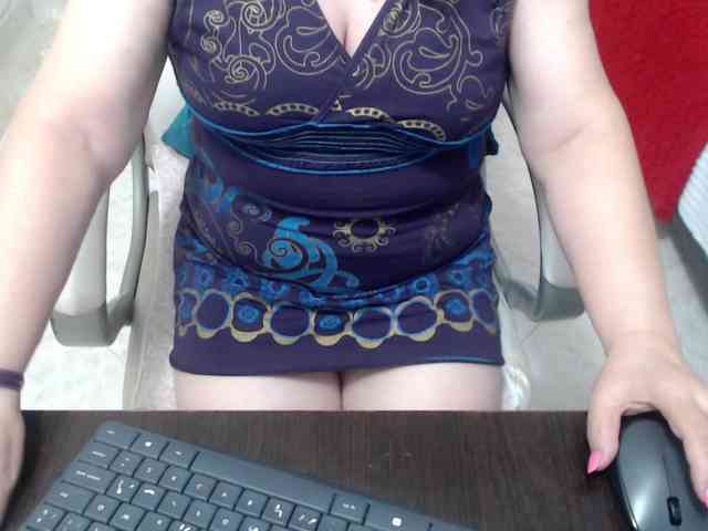 leonela-68 webcam