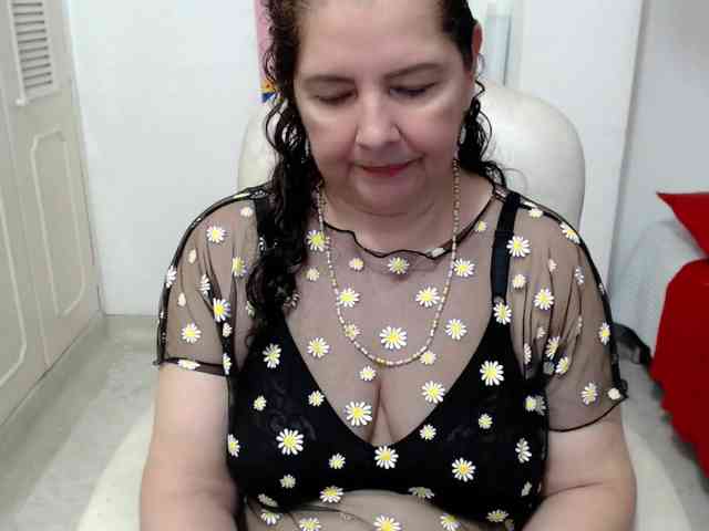 leonela-68