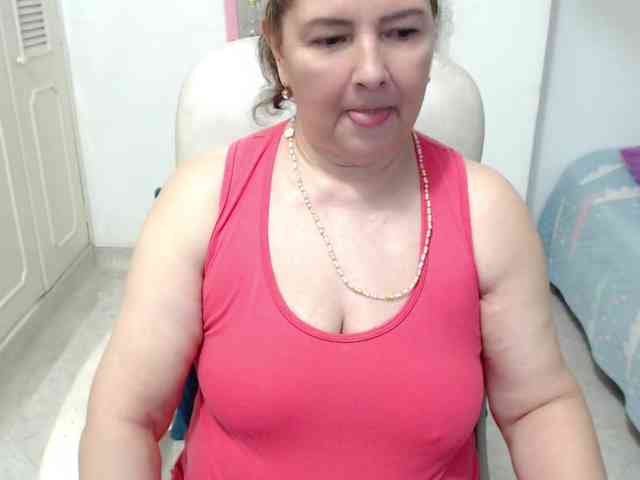 leonela-68 webcam