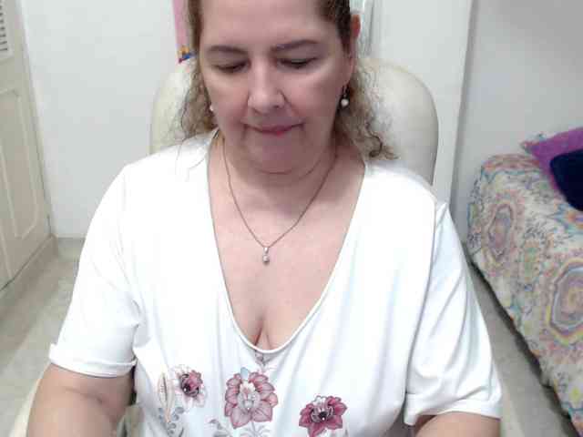 leonela-68
