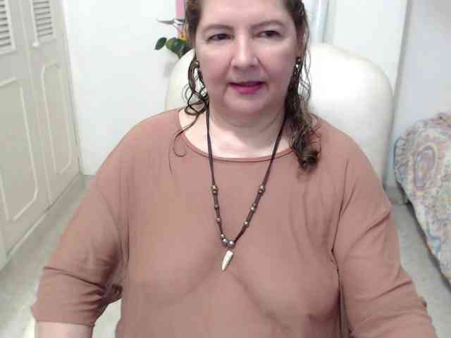 leonela-68 webcam