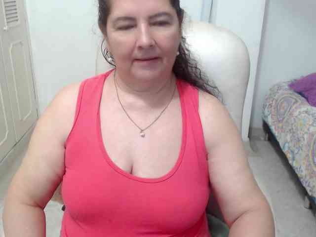 leonela-68