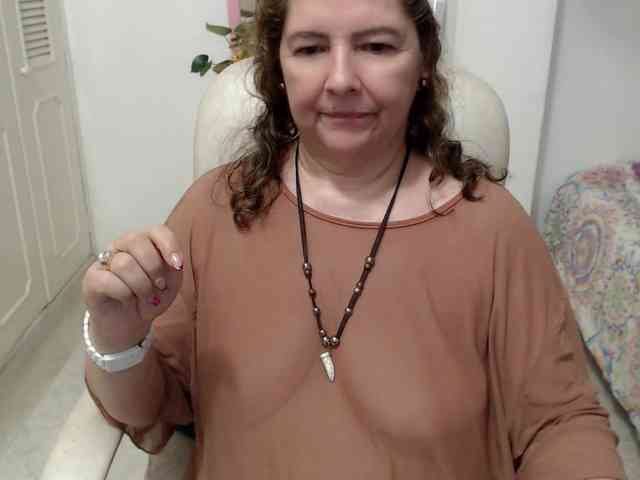 leonela-68 webcam