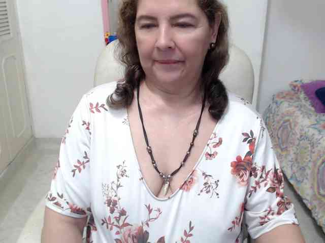 leonela-68 webcam
