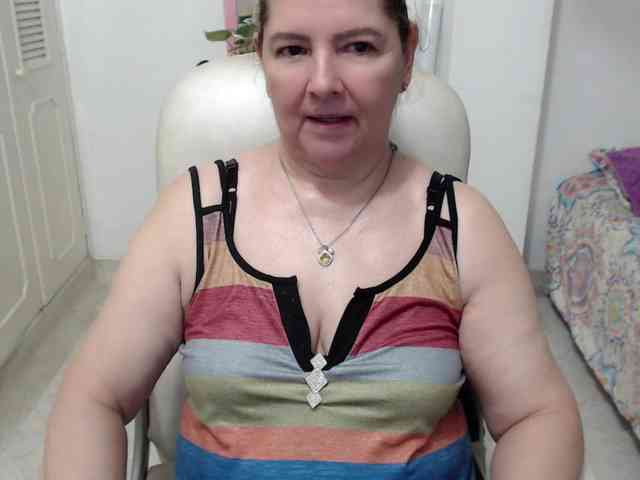 leonela-68 webcam
