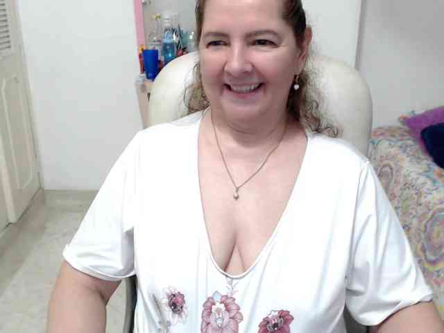 leonela-68 webcam