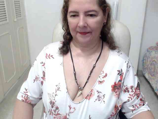 leonela-68 webcam