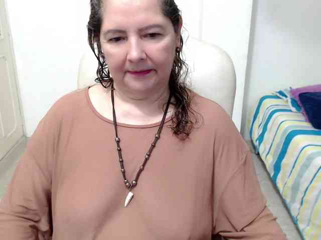 leonela-68 leonela-68