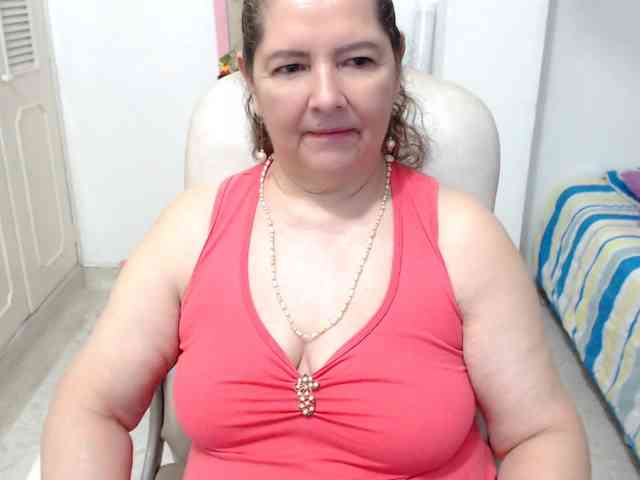 leonela-68 webcam