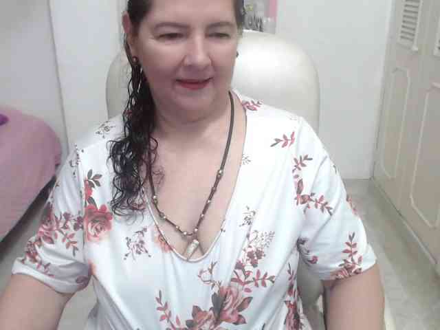 leonela-68 webcam
