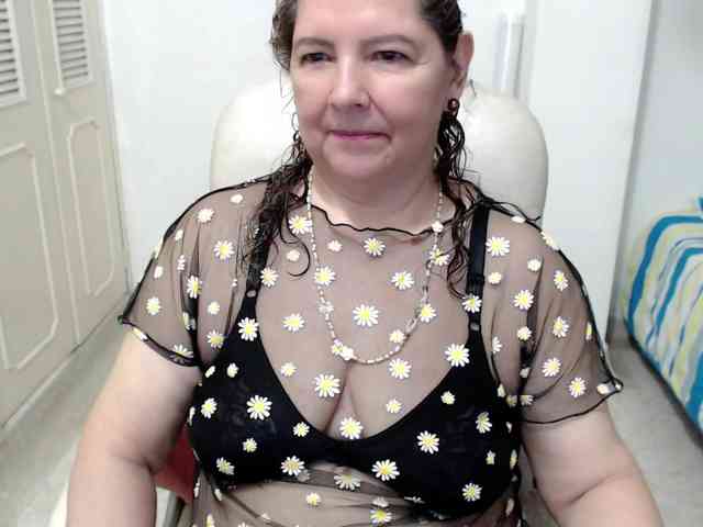 leonela-68 webcam