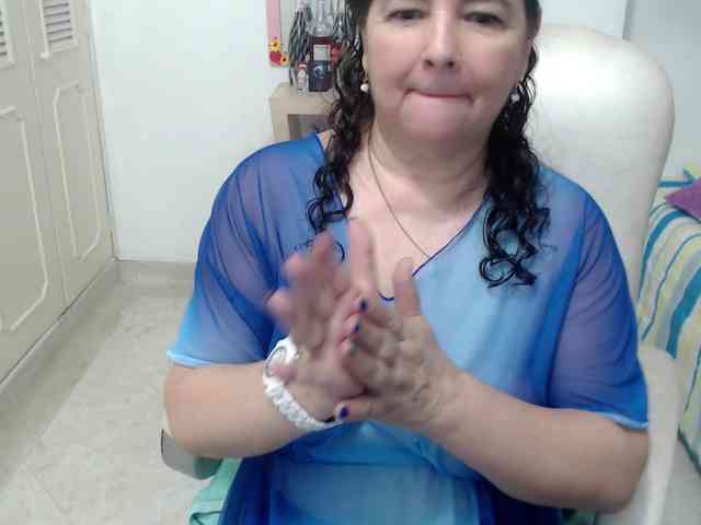 leonela-68 webcam