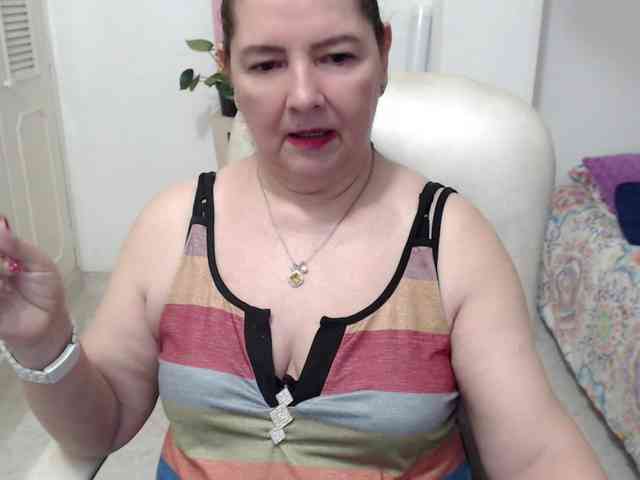 leonela-68 webcam