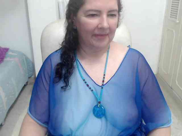 leonela-68 webcam