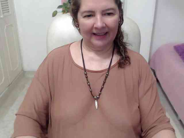 leonela-68 webcam