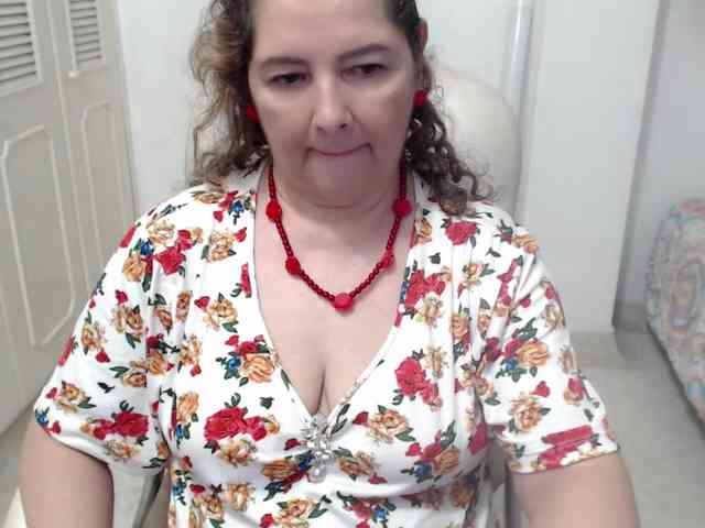 leonela-68 webcam