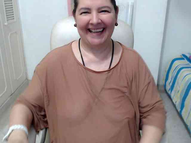 leonela-68 webcam
