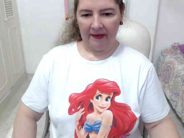 leonela-68 webcam
