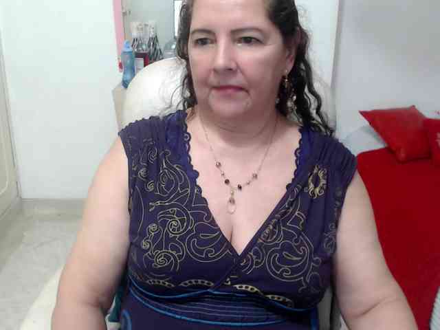 leonela-68