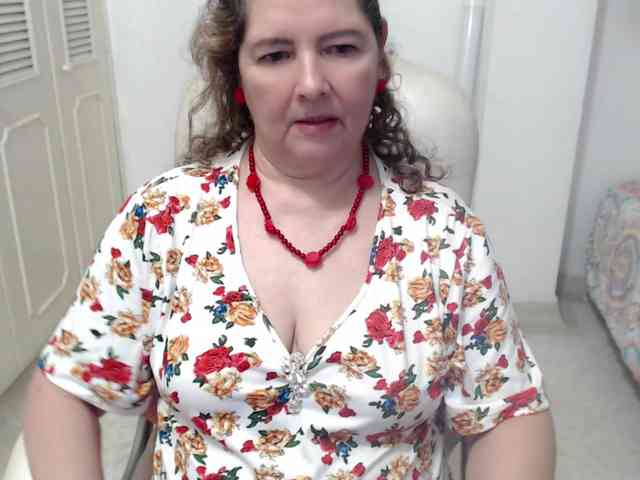 leonela-68 webcam