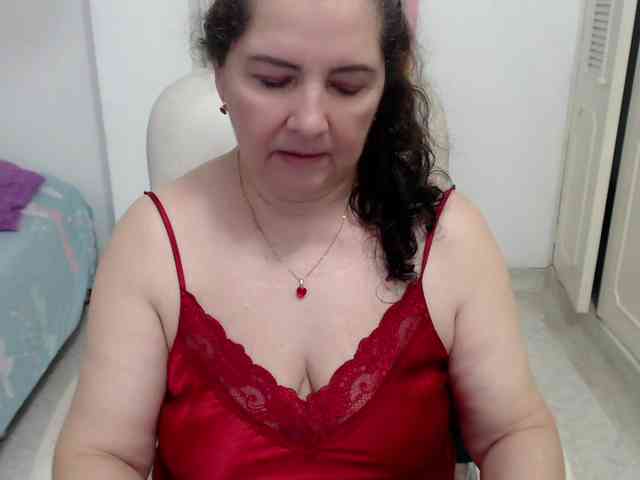 leonela-68 webcam