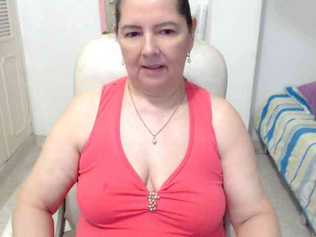 leonela-68