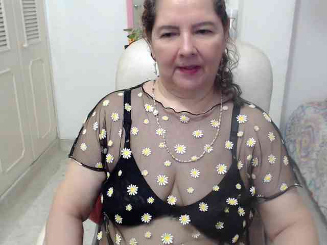 leonela-68 webcam