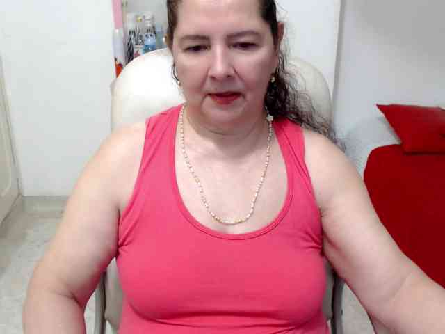 leonela-68
