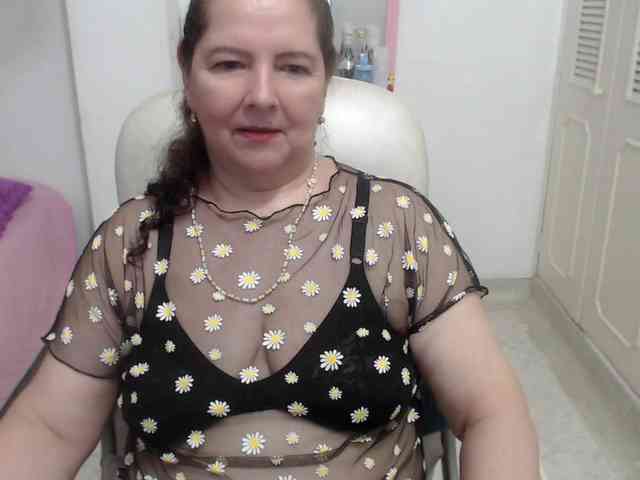 leonela-68 webcam