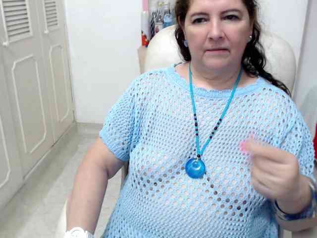 leonela-68 webcam