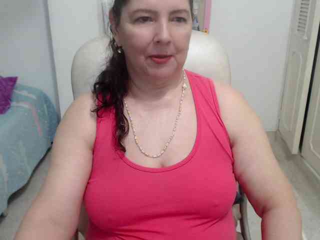 leonela-68