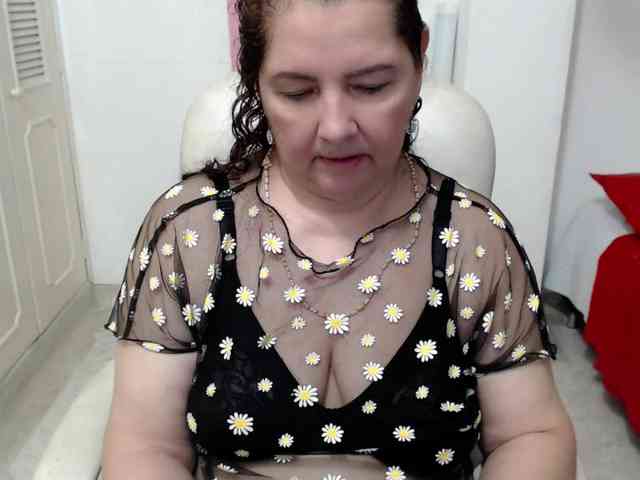 leonela-68 leonela-68