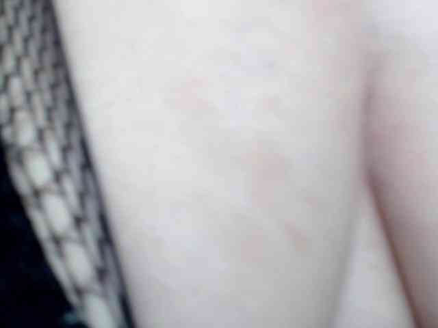 leonela-68 webcam