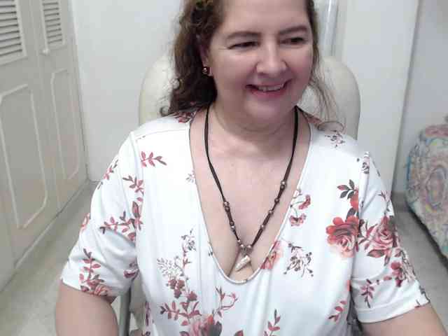 leonela-68 webcam