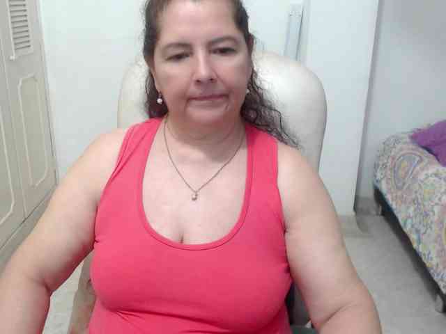 leonela-68