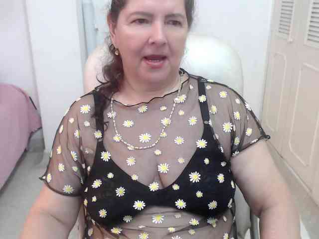 leonela-68 webcam
