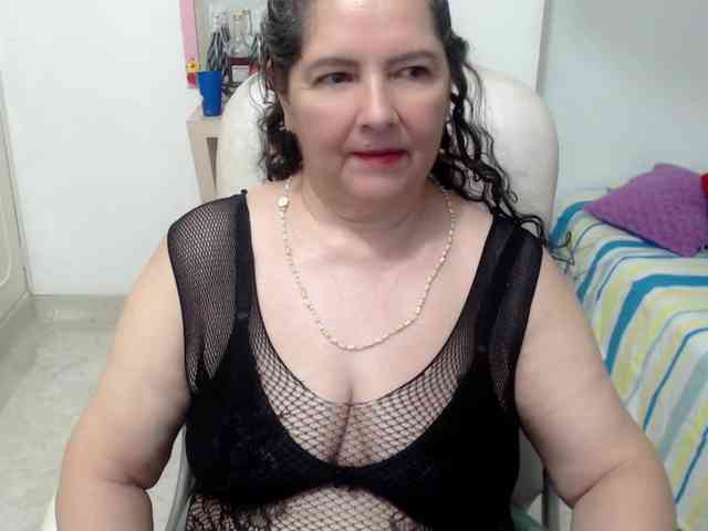 leonela-68 webcam