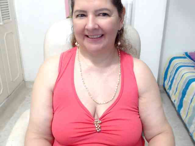 leonela-68 webcam