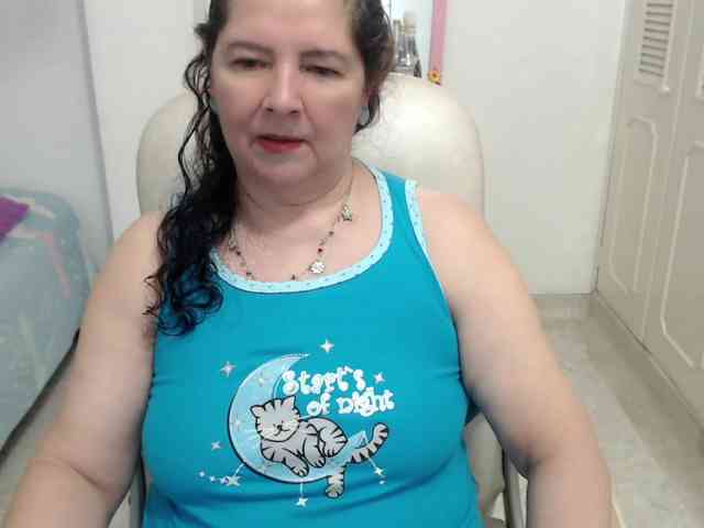leonela-68 webcam