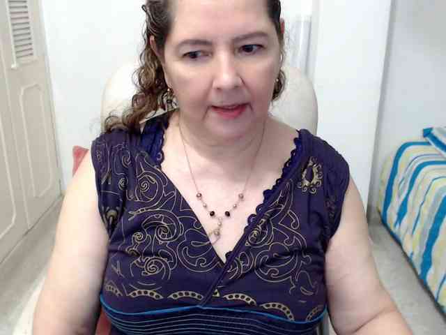 leonela-68 webcam