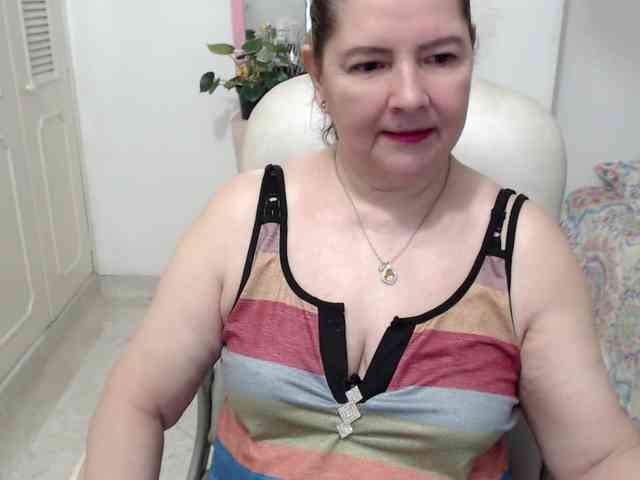 leonela-68 webcam