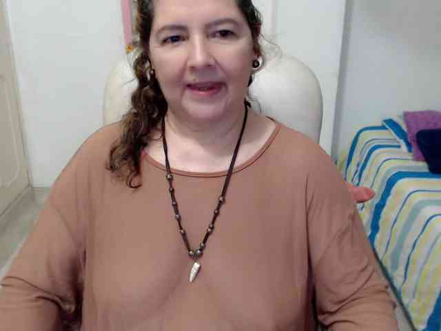 leonela-68